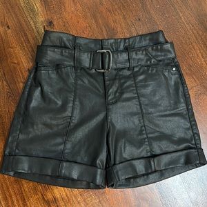 White House Black Market shorts 0P